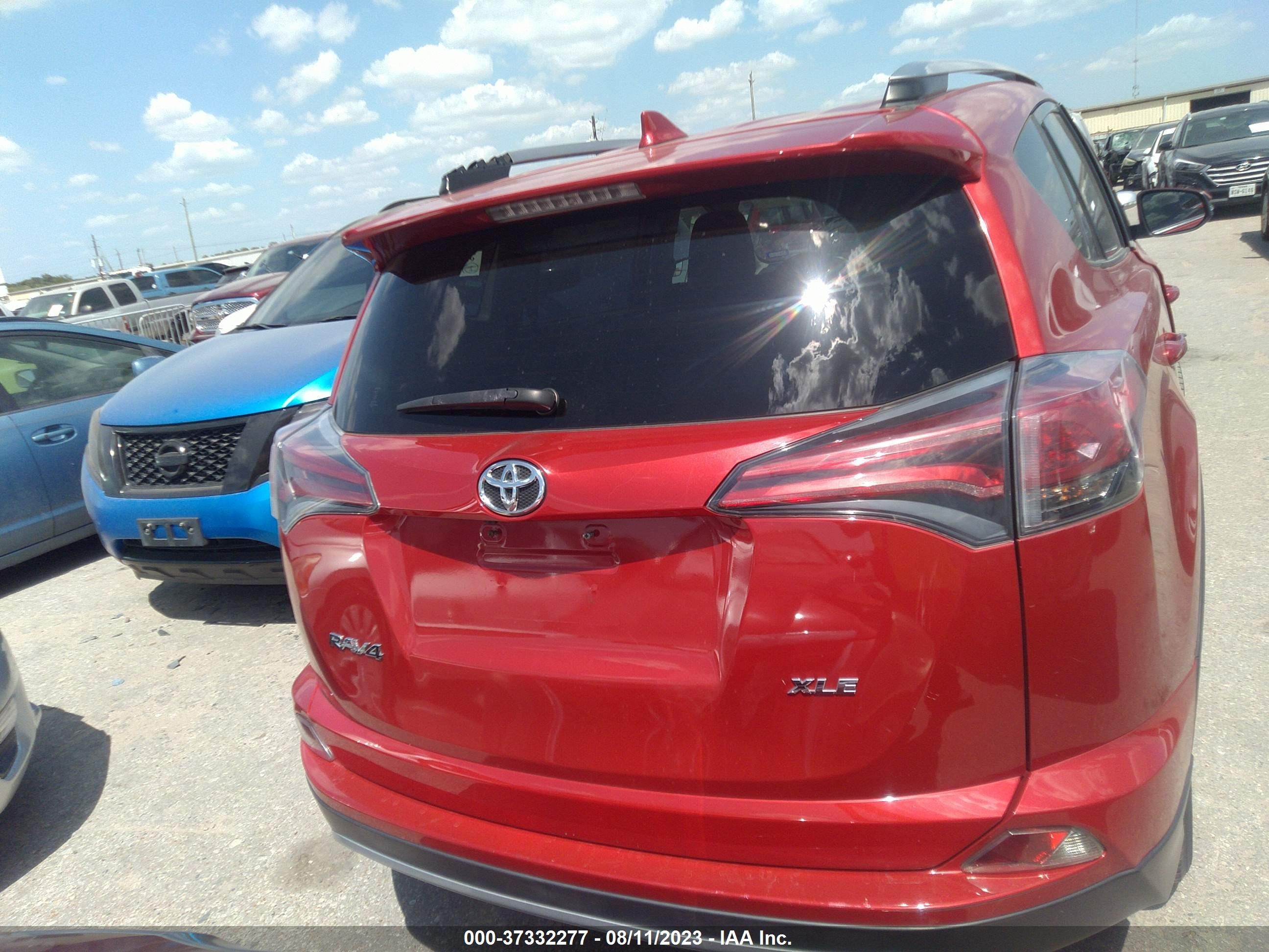 Photo 15 VIN: JTMWFREV0HJ116595 - TOYOTA RAV 4 