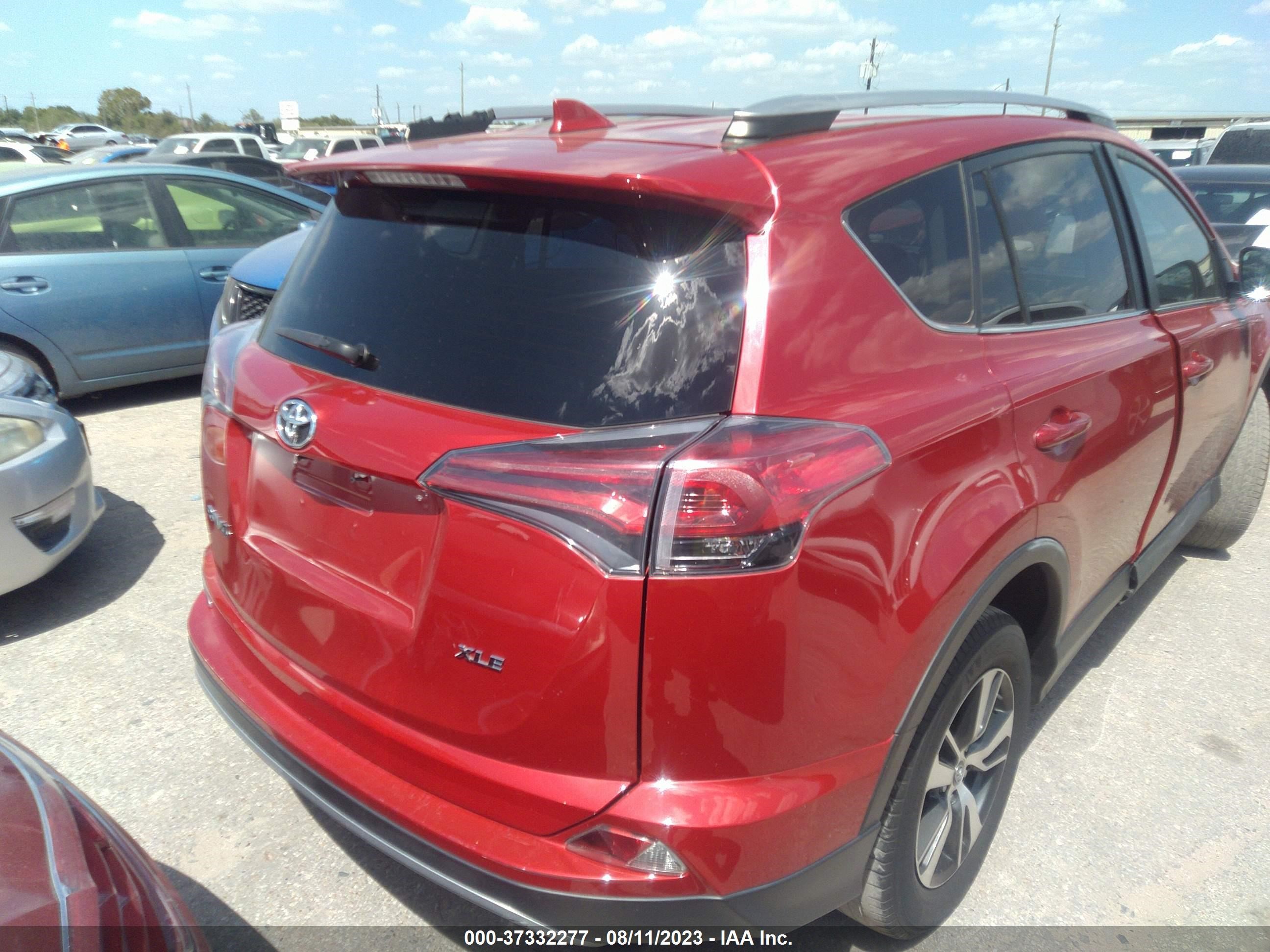 Photo 3 VIN: JTMWFREV0HJ116595 - TOYOTA RAV 4 