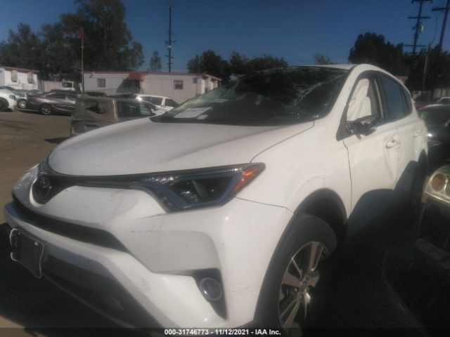 Photo 1 VIN: JTMWFREV0HJ717814 - TOYOTA RAV4 