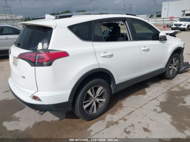 Photo 3 VIN: JTMWFREV0JD125415 - TOYOTA RAV4 