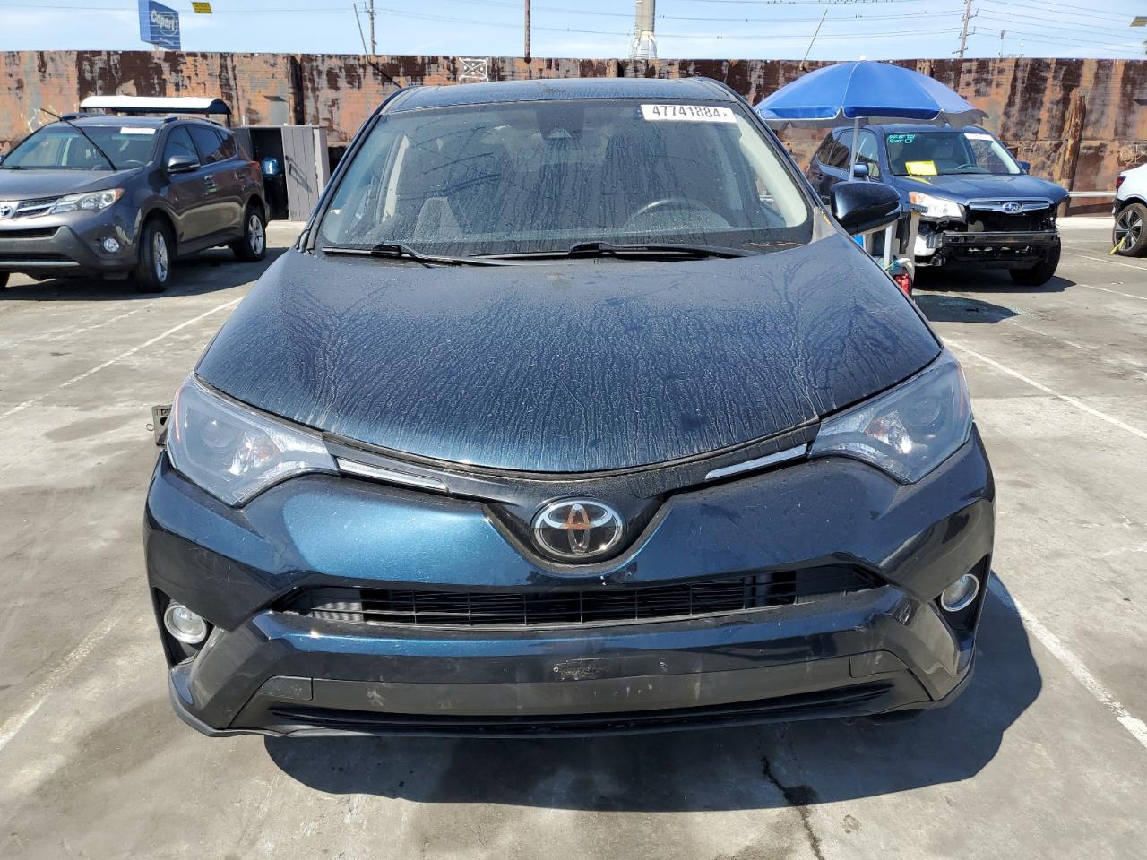 Photo 4 VIN: JTMWFREV0JJ171148 - TOYOTA RAV 4 