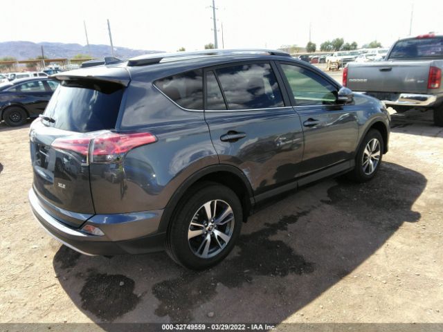 Photo 3 VIN: JTMWFREV0JJ203435 - TOYOTA RAV4 