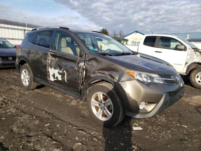 Photo 3 VIN: JTMWFREV1DD025733 - TOYOTA RAV4 XLE 