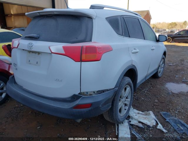 Photo 3 VIN: JTMWFREV1ED031758 - TOYOTA RAV4 