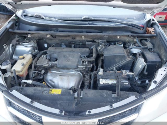 Photo 9 VIN: JTMWFREV1ED031758 - TOYOTA RAV4 