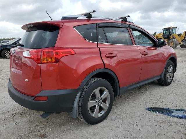 Photo 2 VIN: JTMWFREV2FJ050578 - TOYOTA RAV4 XLE 