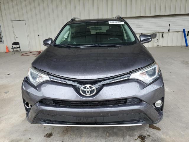 Photo 4 VIN: JTMWFREV2GJ061470 - TOYOTA RAV4 XLE 