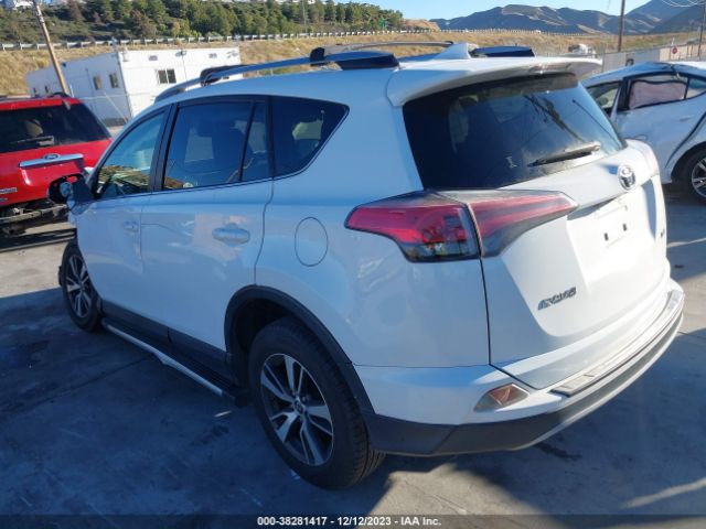 Photo 2 VIN: JTMWFREV2HD102275 - TOYOTA RAV4 