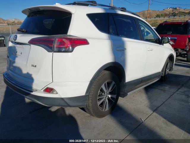 Photo 3 VIN: JTMWFREV2HD102275 - TOYOTA RAV4 