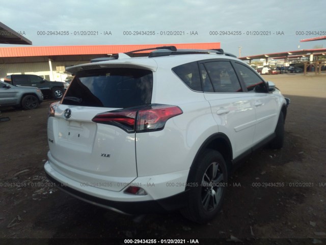 Photo 3 VIN: JTMWFREV2HD102597 - TOYOTA RAV4 