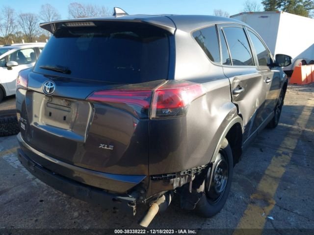 Photo 3 VIN: JTMWFREV2JD123620 - TOYOTA RAV4 