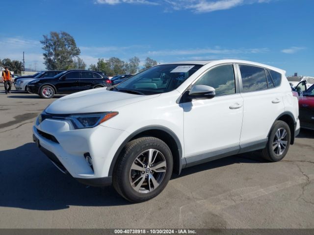 Photo 1 VIN: JTMWFREV2JJ176058 - TOYOTA RAV4 