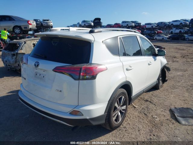 Photo 3 VIN: JTMWFREV2JJ186962 - TOYOTA RAV4 