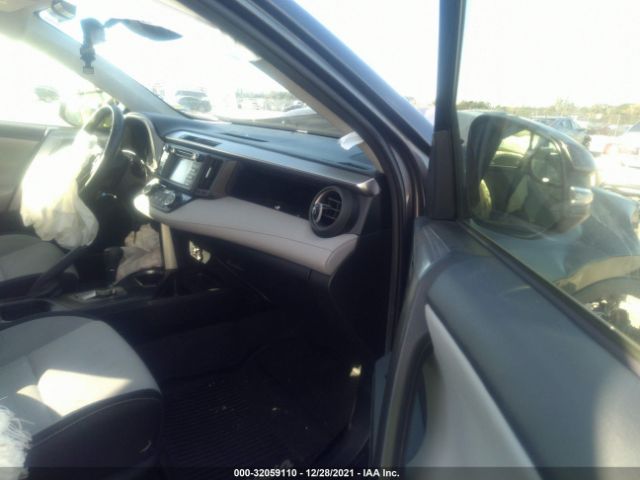 Photo 4 VIN: JTMWFREV2JJ206112 - TOYOTA RAV4 