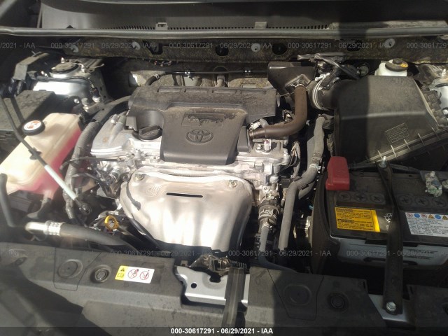 Photo 9 VIN: JTMWFREV2JJ207857 - TOYOTA RAV4 