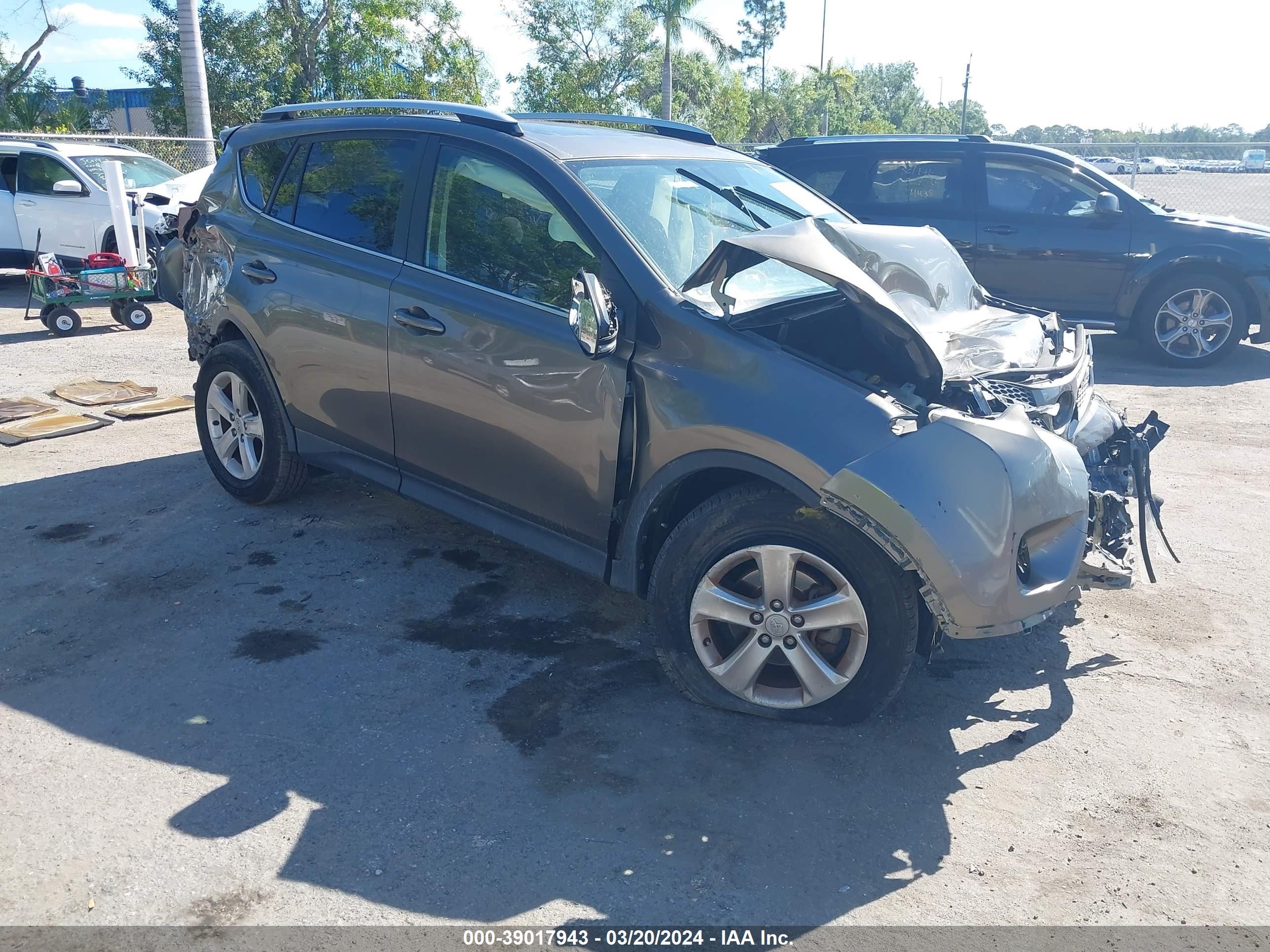 Photo 0 VIN: JTMWFREV3DD011266 - TOYOTA RAV 4 