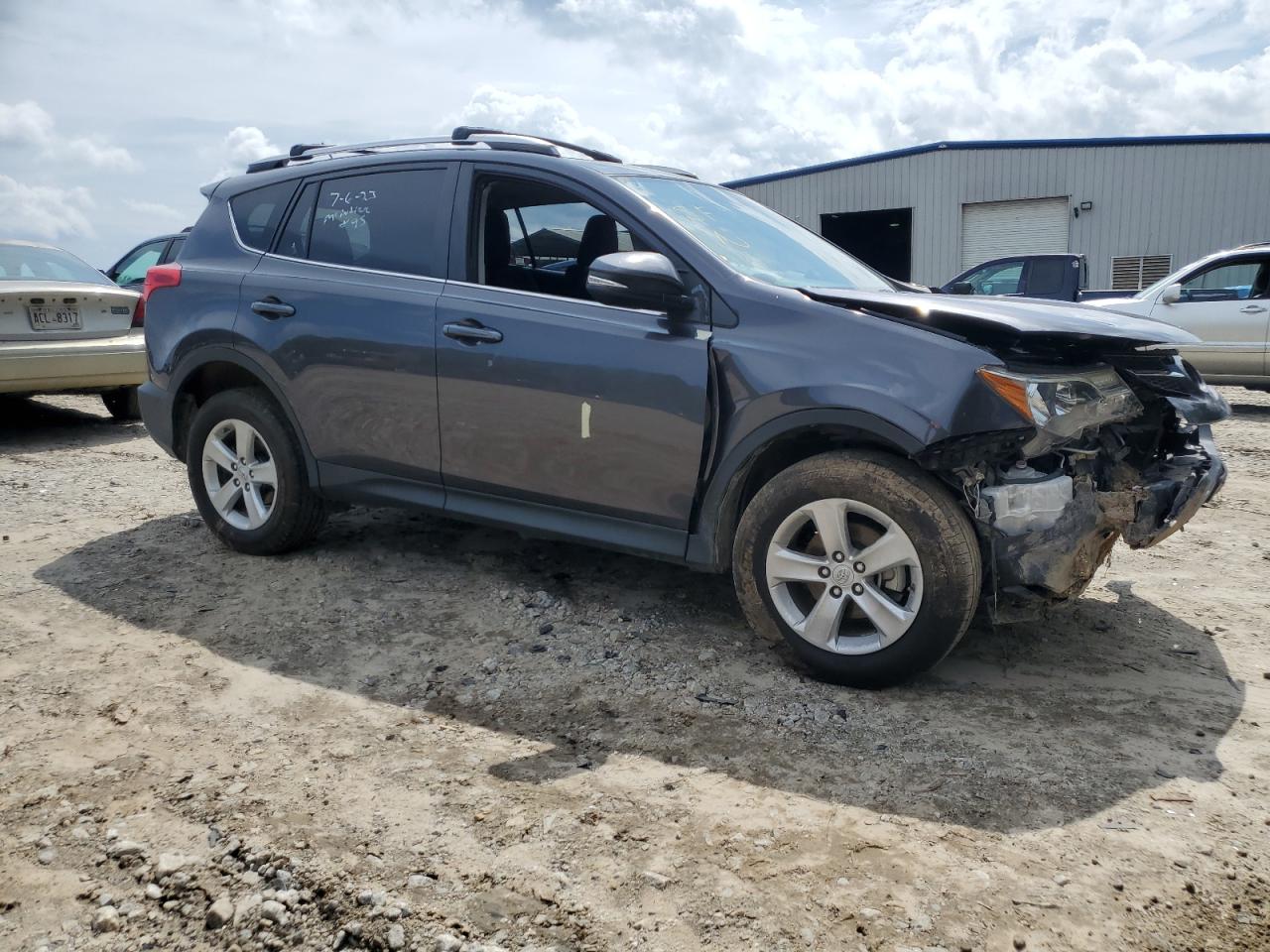 Photo 3 VIN: JTMWFREV3EJ013733 - TOYOTA RAV 4 