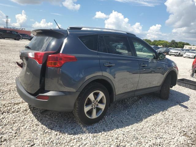 Photo 2 VIN: JTMWFREV3FD069560 - TOYOTA RAV4 XLE 