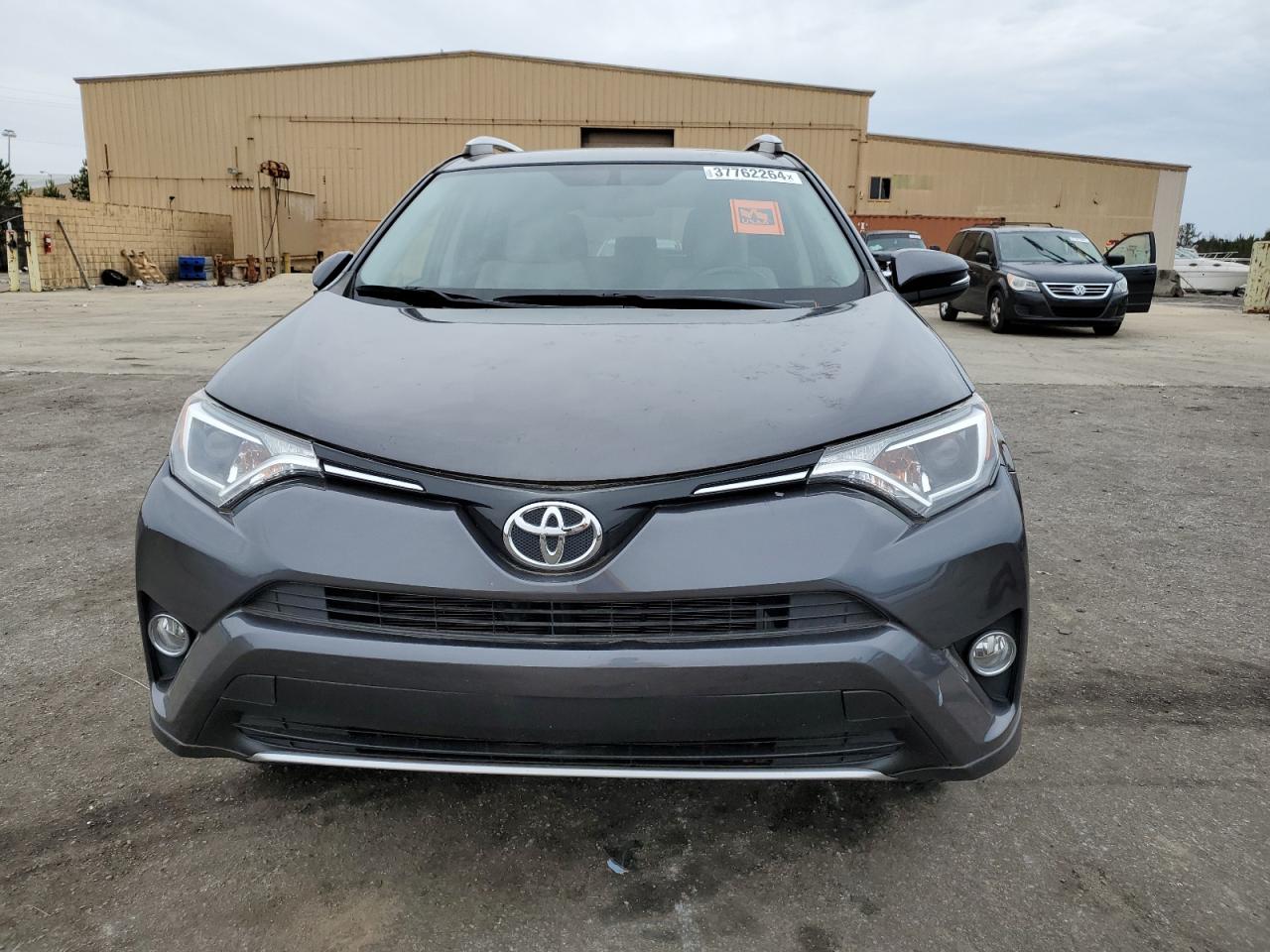 Photo 4 VIN: JTMWFREV3GJ066127 - TOYOTA RAV 4 