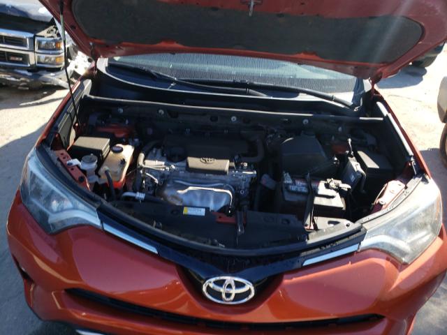 Photo 6 VIN: JTMWFREV3GJ073742 - TOYOTA RAV4 XLE 