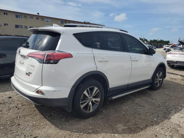 Photo 2 VIN: JTMWFREV3GJ096860 - TOYOTA RAV4 XLE 