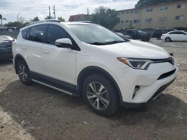 Photo 3 VIN: JTMWFREV3GJ096860 - TOYOTA RAV4 XLE 