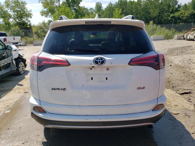 Photo 5 VIN: JTMWFREV3HD098284 - TOYOTA RAV4 XLE 