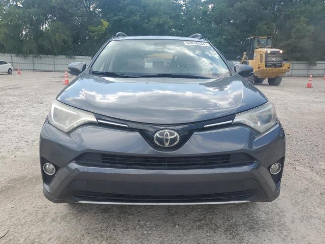 Photo 4 VIN: JTMWFREV3HD098804 - TOYOTA RAV4 XLE 