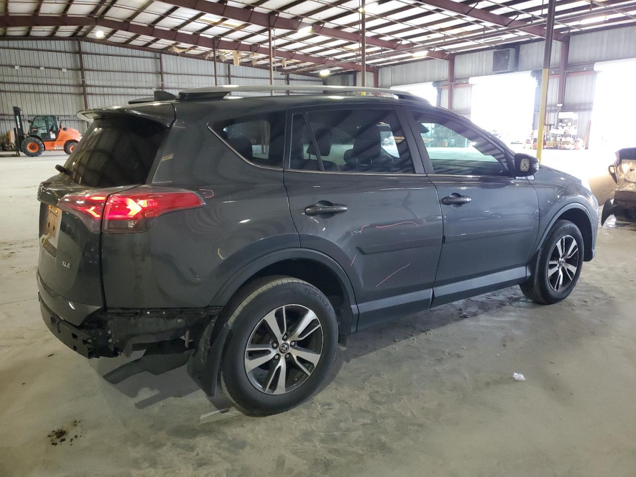 Photo 2 VIN: JTMWFREV3HD098883 - TOYOTA RAV 4 