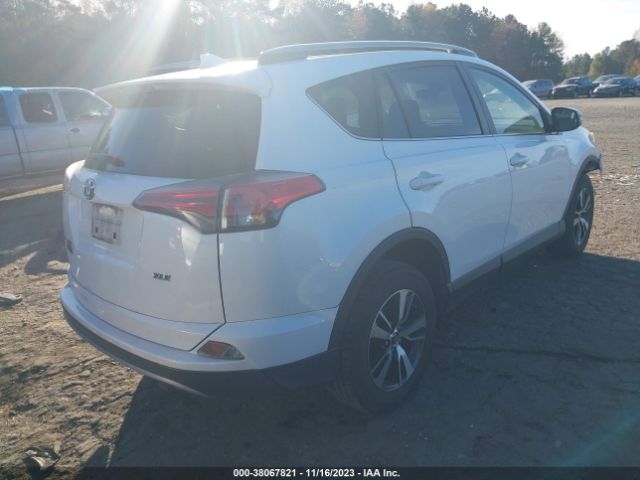 Photo 3 VIN: JTMWFREV3HJ714289 - TOYOTA RAV4 