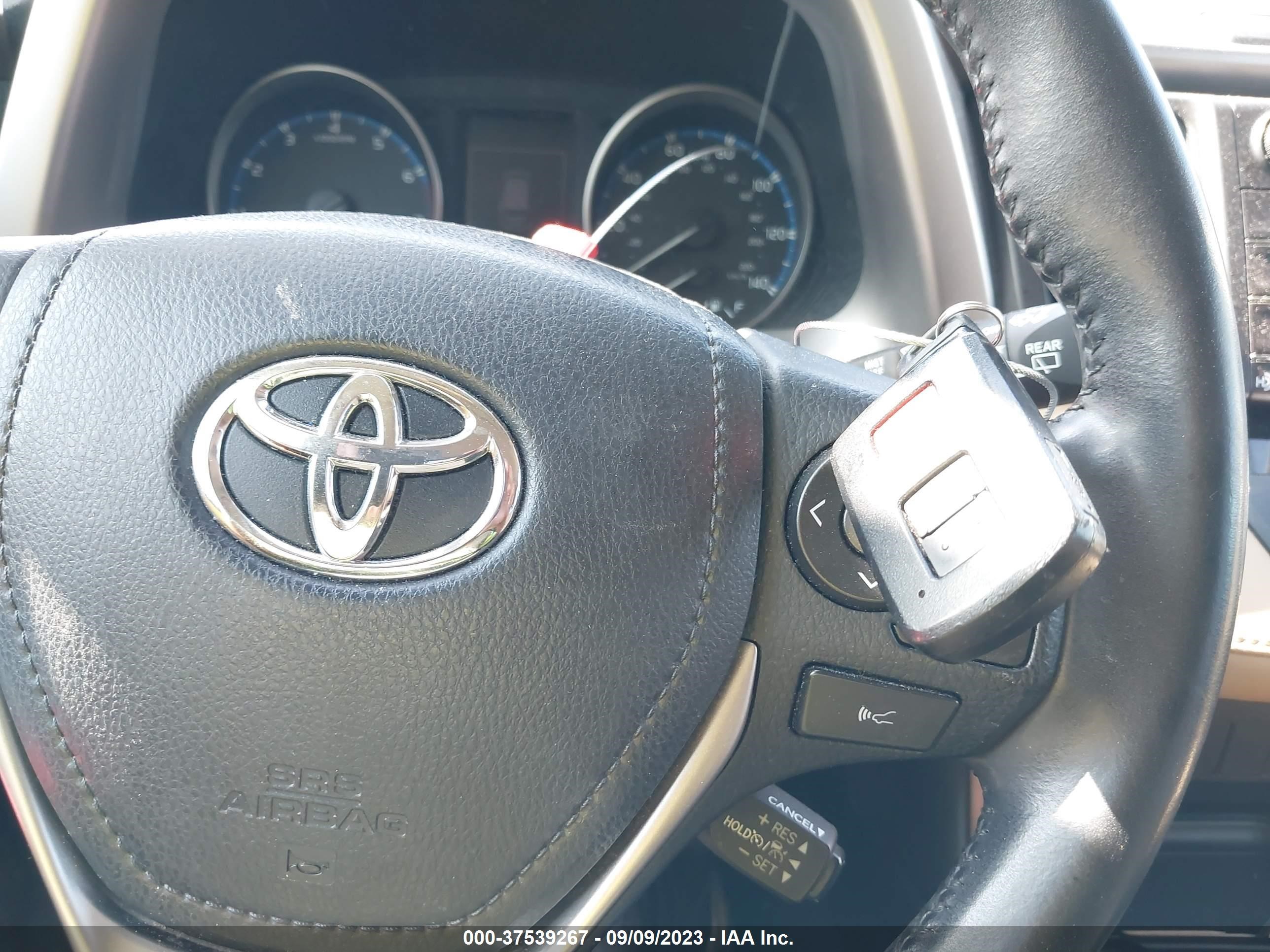 Photo 10 VIN: JTMWFREV3JJ724679 - TOYOTA RAV 4 