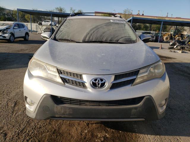 Photo 4 VIN: JTMWFREV4FJ033653 - TOYOTA RAV4 XLE 