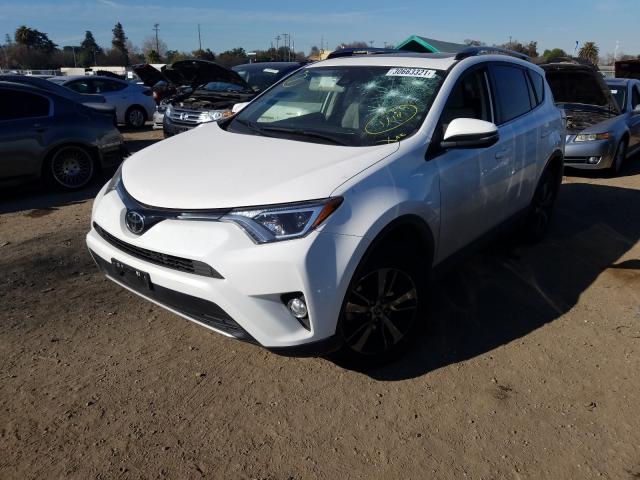 Photo 1 VIN: JTMWFREV4HJ101386 - TOYOTA RAV4 XLE 