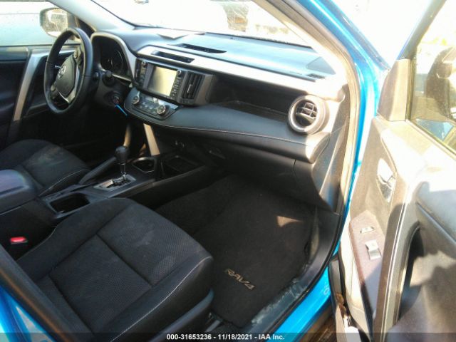 Photo 4 VIN: JTMWFREV4HJ716181 - TOYOTA RAV4 