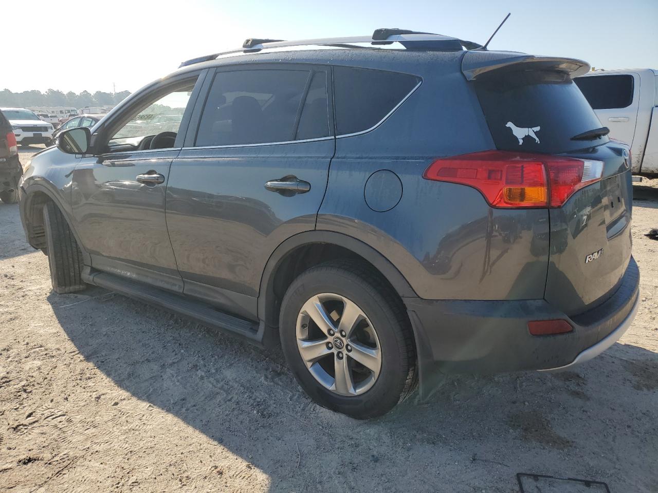 Photo 1 VIN: JTMWFREV5FD058446 - TOYOTA RAV 4 