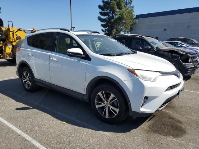 Photo 3 VIN: JTMWFREV5GD082277 - TOYOTA RAV4 XLE 