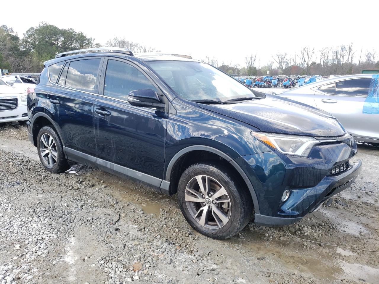 Photo 3 VIN: JTMWFREV5HD099971 - TOYOTA RAV 4 