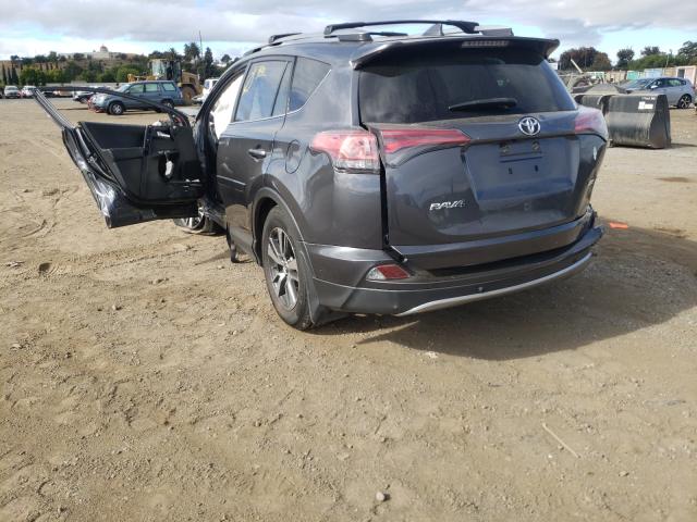 Photo 2 VIN: JTMWFREV5HD105557 - TOYOTA RAV4 XLE 