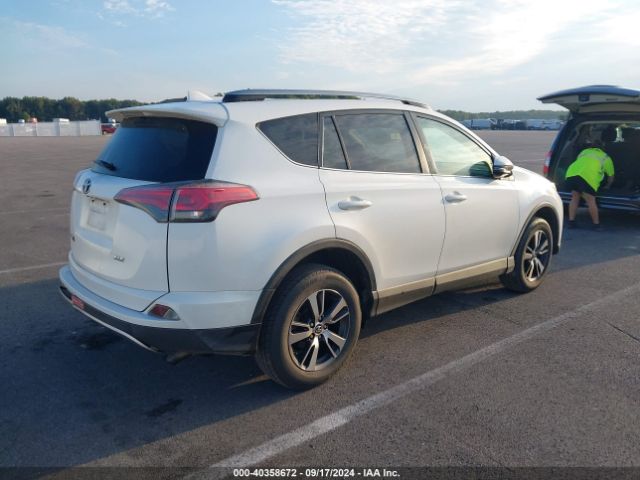 Photo 3 VIN: JTMWFREV5HJ109139 - TOYOTA RAV4 