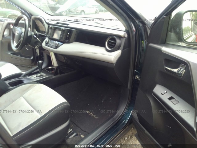 Photo 4 VIN: JTMWFREV5HJ123977 - TOYOTA RAV4 