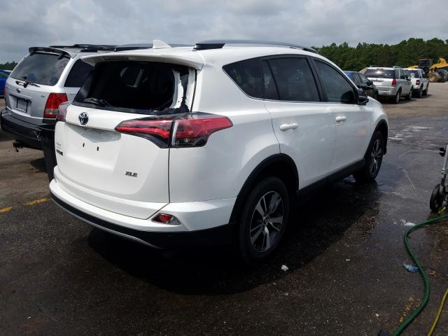 Photo 3 VIN: JTMWFREV5HJ718635 - TOYOTA RAV4 XLE 