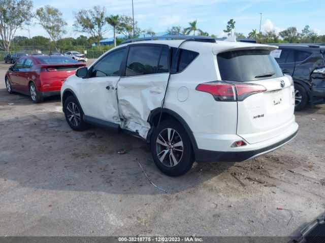 Photo 2 VIN: JTMWFREV5JJ152756 - TOYOTA RAV4 