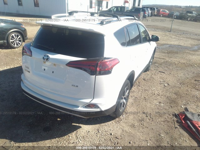 Photo 3 VIN: JTMWFREV5JJ211675 - TOYOTA RAV4 