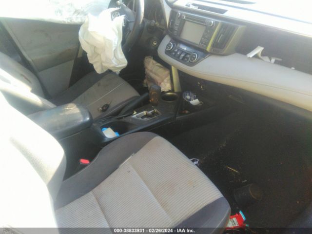 Photo 4 VIN: JTMWFREV6DD005686 - TOYOTA RAV4 