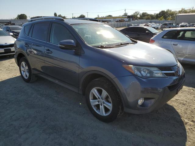 Photo 3 VIN: JTMWFREV6ED034090 - TOYOTA RAV4 XLE 