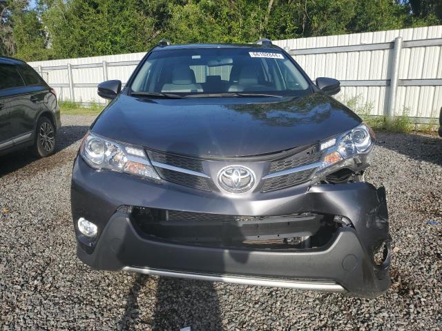 Photo 4 VIN: JTMWFREV6FJ032746 - TOYOTA RAV4 XLE 