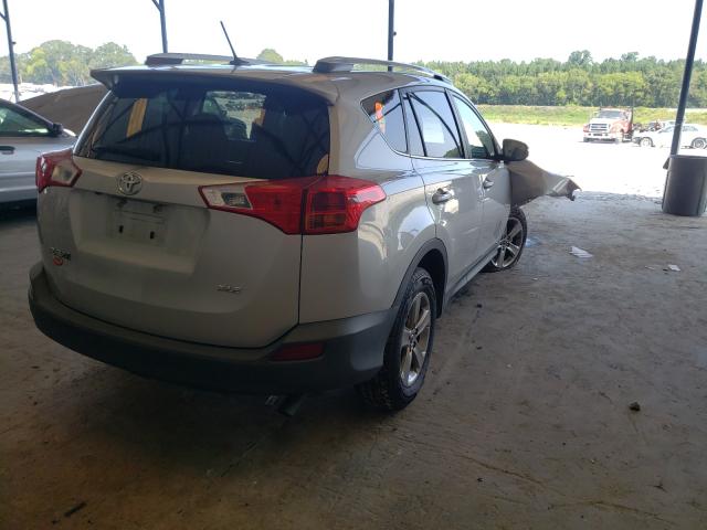 Photo 3 VIN: JTMWFREV6FJ040328 - TOYOTA RAV4 XLE 