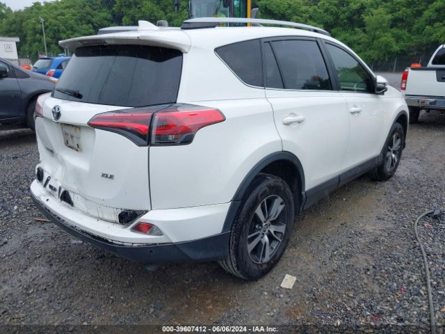 Photo 3 VIN: JTMWFREV6HJ720040 - TOYOTA RAV4 