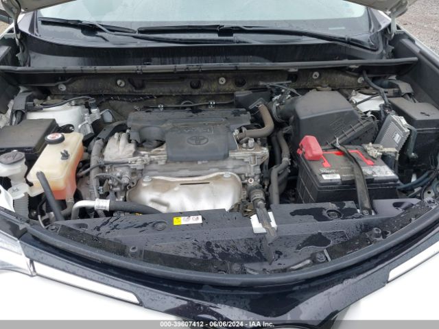 Photo 9 VIN: JTMWFREV6HJ720040 - TOYOTA RAV4 