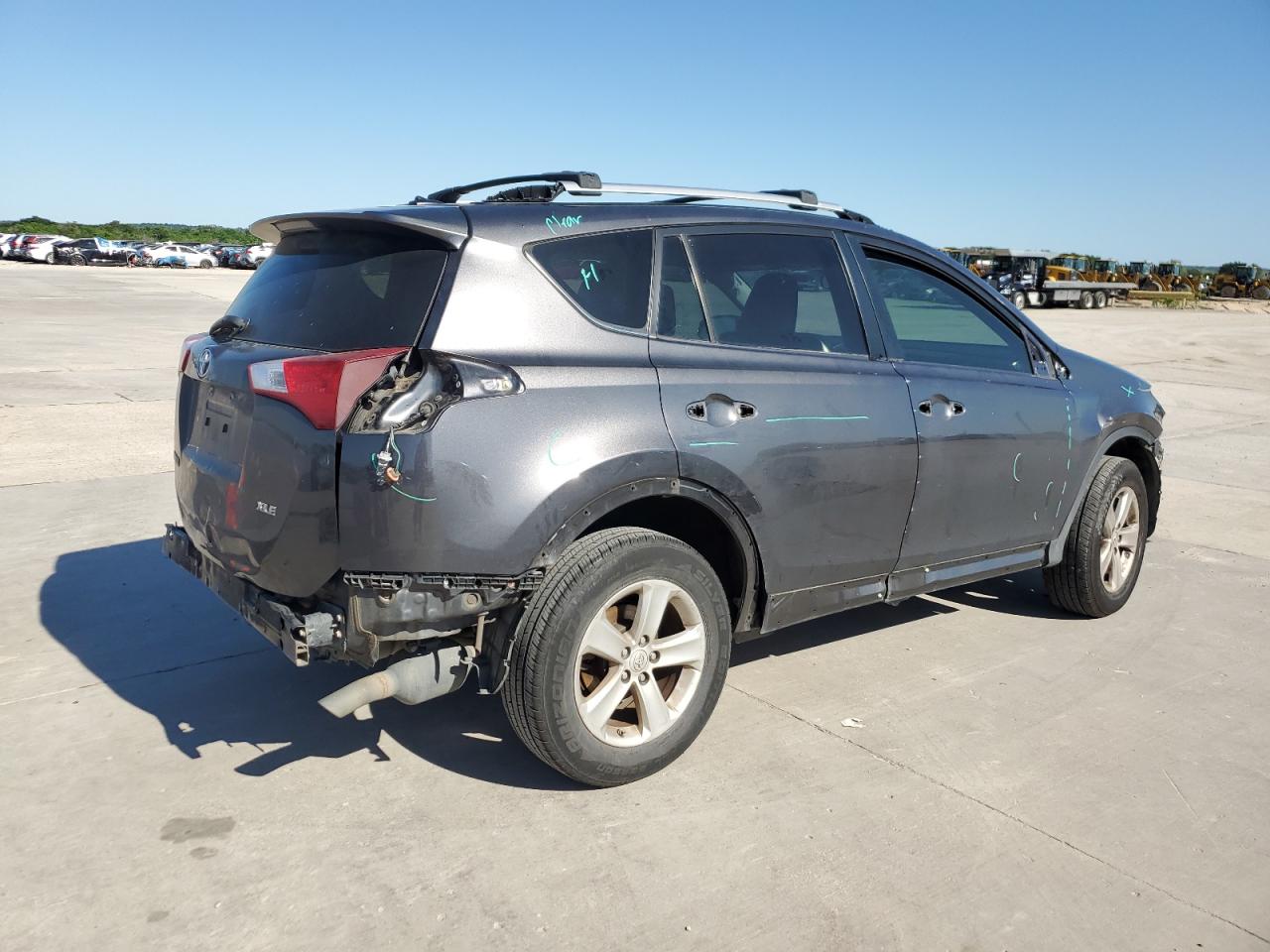 Photo 2 VIN: JTMWFREV7EJ000998 - TOYOTA RAV 4 